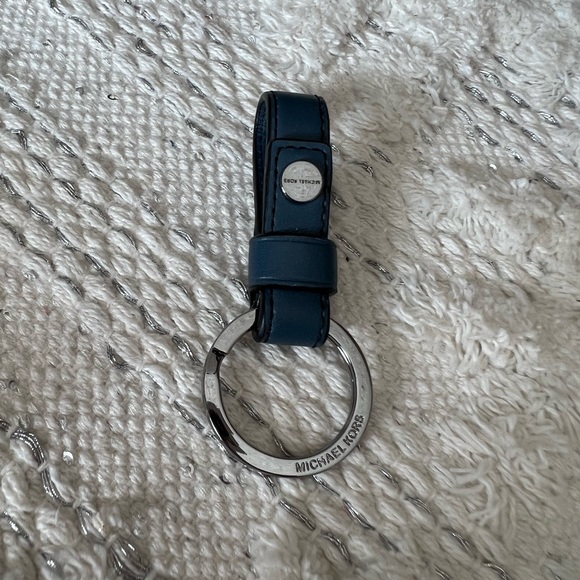 Michael Kors Key Ring - Picture 4 of 8